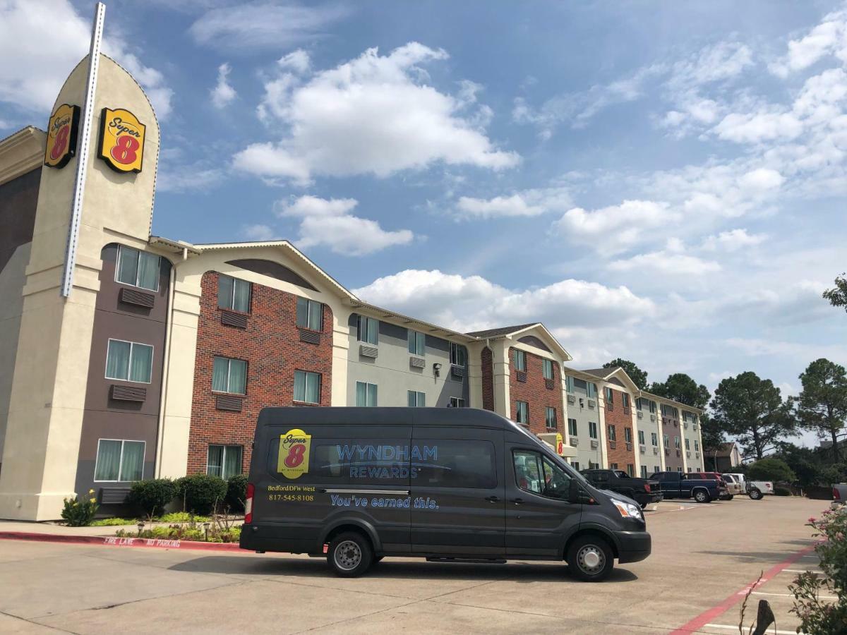 Motel Super 8 By Wyndham Bedford Dfw Airport West Exterior foto